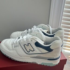 New Balance 550